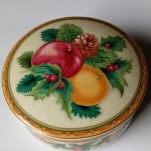 Mikasa Holiday Fruit Ceramic Round Covered Trinket Box Christmas Holly Berry